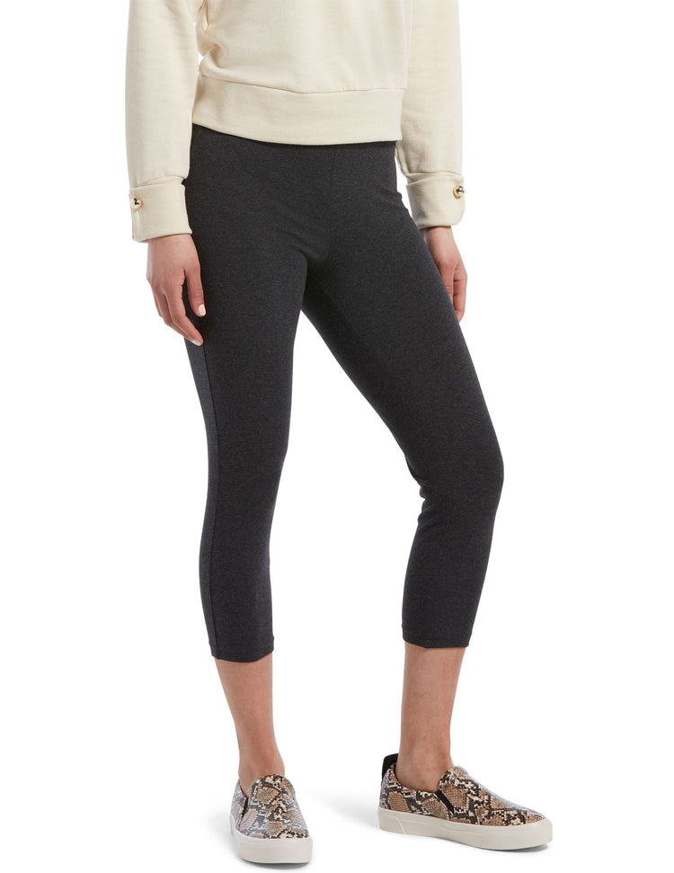 hue Wide Waistband Blackout Cotton Capri