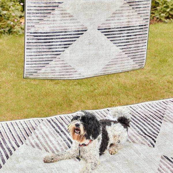 Hug Rug Chevron Charcoal Eco-Washable Rug