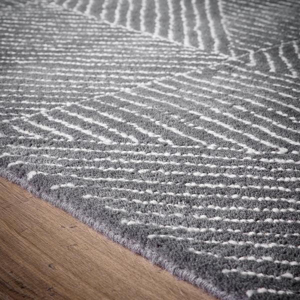 Hug Rug Geometric Rug Charcoal