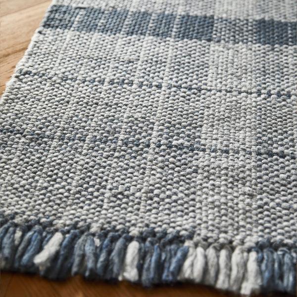 Hug Rug Highland Check Rug Navy