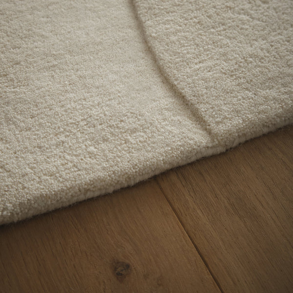 Hug Rug Sculptured Wool Rug Boulder Cream