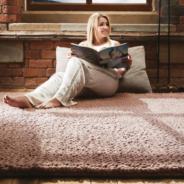 Hug Rug Union Rug Nude