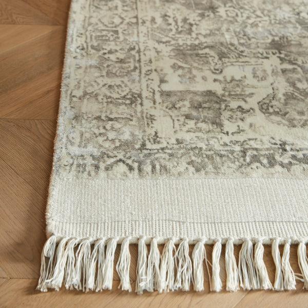 Hug Rug Vintage Fringe Rug Mocha/Oyster