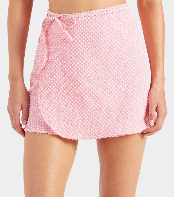 Hunza G Gingham Seersucker Short Sarong Milkshake Gingham