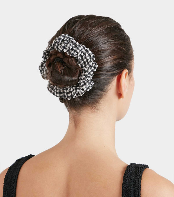 Hunza G Gingham Seersucker Scrunchie Black Gingham