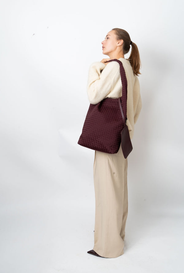 Hvisk HOBO BRAIDED NEOPRENE - Midnight Plum