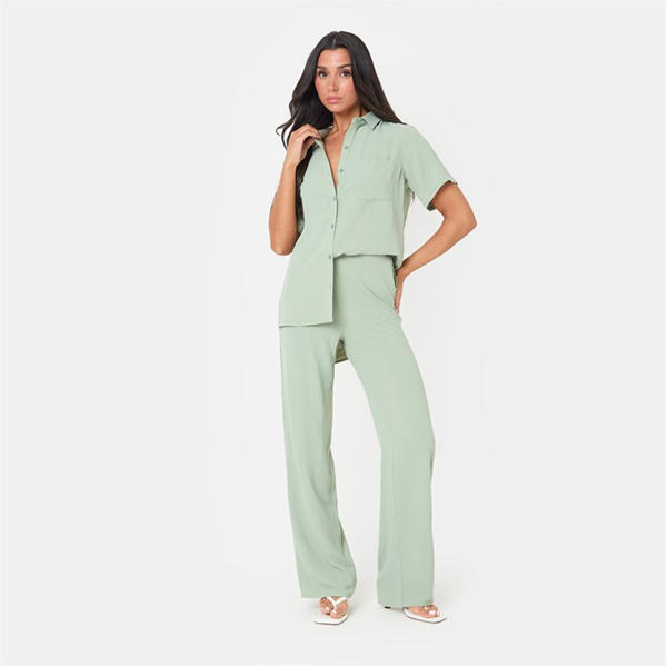 i saw it first Soft Crepe Short Sleeve Shirt