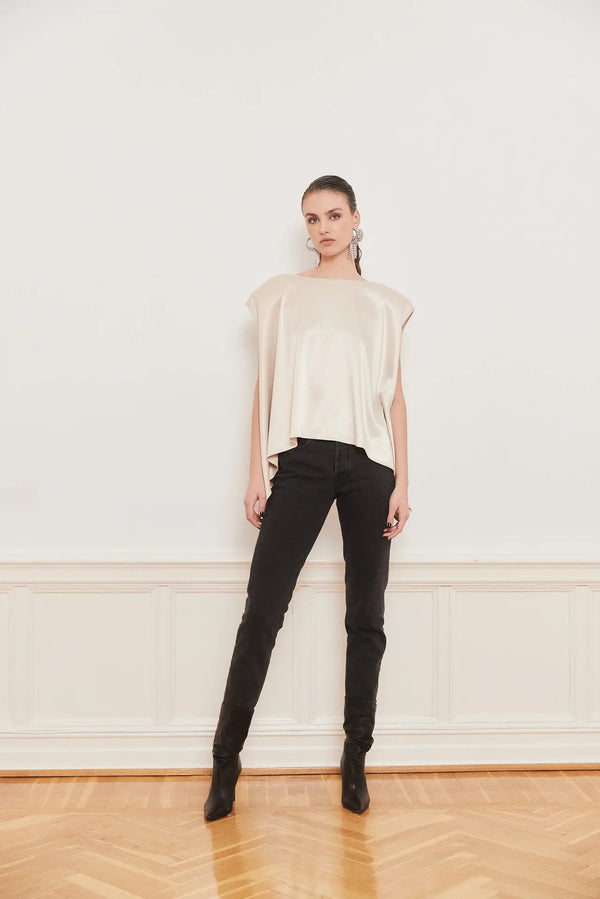 Iben IBEN POISE SATIN CAPE TOP - Cream