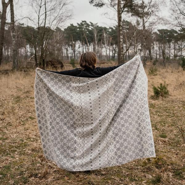 Ibena Cotton Blend Intricate Inspired Soft Plush Throw Blanket