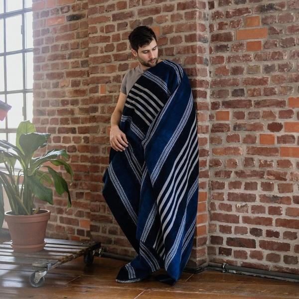 ibena Deluxe Contemporary Marine Blue Royal Striped Blanket Throw