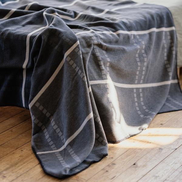 Ibena Grey Cotton Blend Plaid Throw Blanket With A Twist