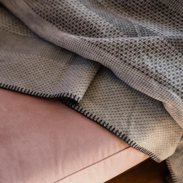Ibena IBENA - The 'Kitale' Blanket - Organic Cotton Ombre Gray