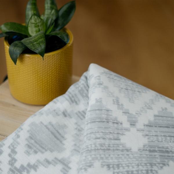 Ibena Ivory Gray Pure Organic Cotton Candy Throw Blanket