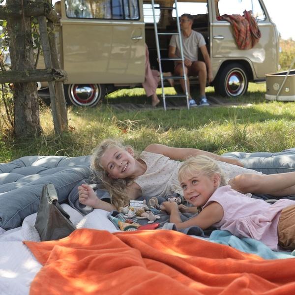 Ibena Plush Solid Colored Cotton Blend Queen Size Bed Blanket