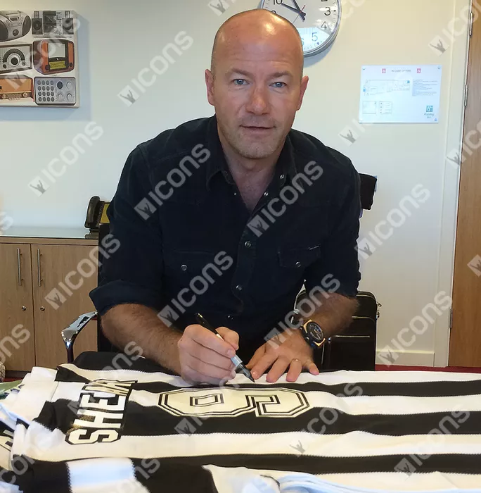 Icons Alan Shearer Back Signed Newcastle United Retro Home Shirt In Classic Frame