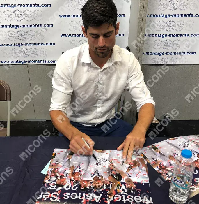Icons Alastair Cook Signed England Cricket Photo In Black Wooden Frame: 2015 Ashes Winner