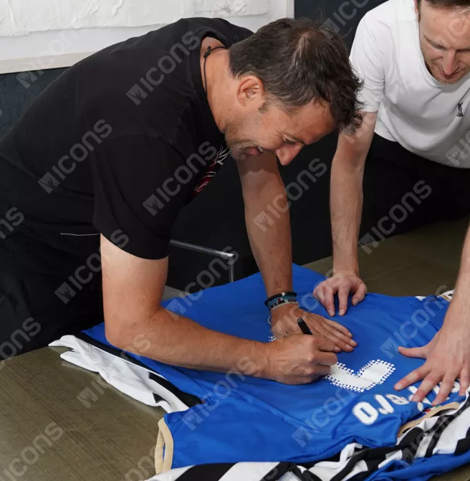Icons Alessandro Del Piero Back Signed Italy 2008 Home Shirt