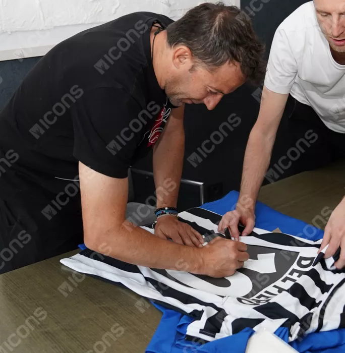 Icons Alessandro Del Piero Back Signed Juventus 1994-95 Home Shirt