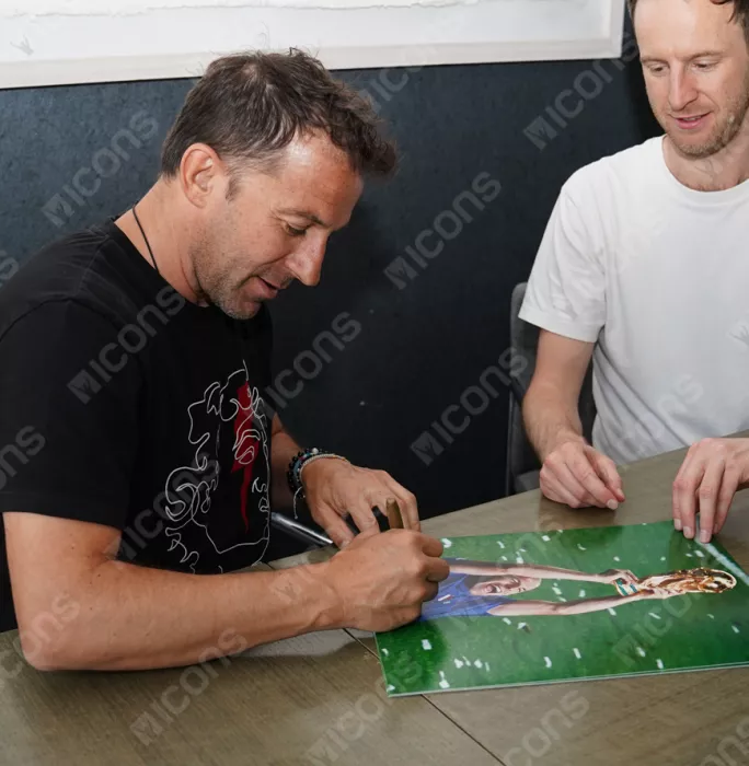 Icons Alessandro Del Piero Signed Italy Photo: 2006 FIFA World Cup Winner – Number 10 Signature Edition
