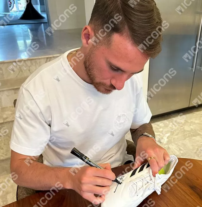 Icons Alexis Mac Allister Signed White Adidas Copa Football Boot In Acrylic Case