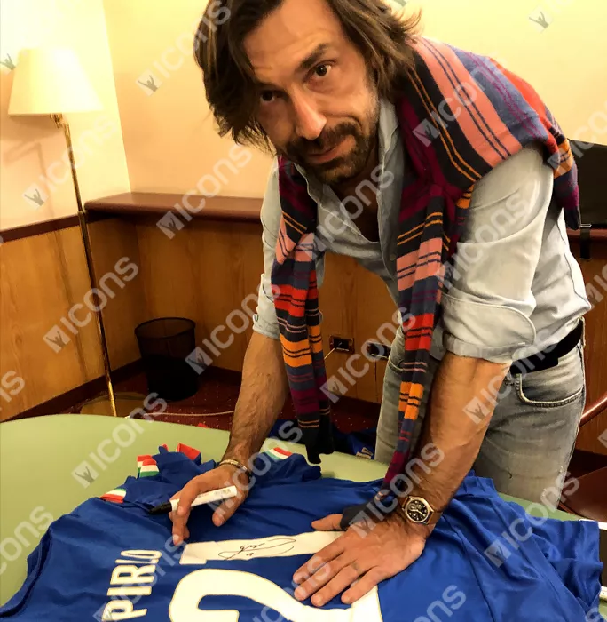 Icons Andrea Pirlo Back Signed Italy 2014-15 Home Shirt In Classic Frame