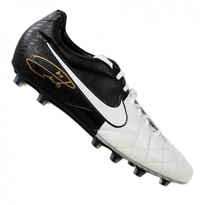 Icons Andrea Pirlo Signed Black And White Nike Tiempo Boot