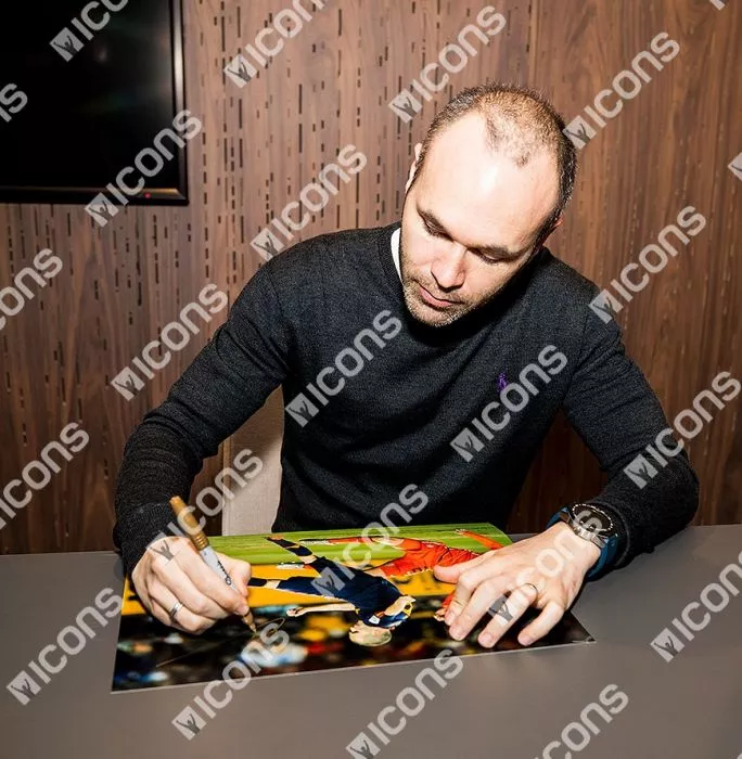 Icons Andres Iniesta Signed Spain Photo In Black Wooden Frame: Iconic 2010 FIFA World Cup Final Goal Vs Netherlands