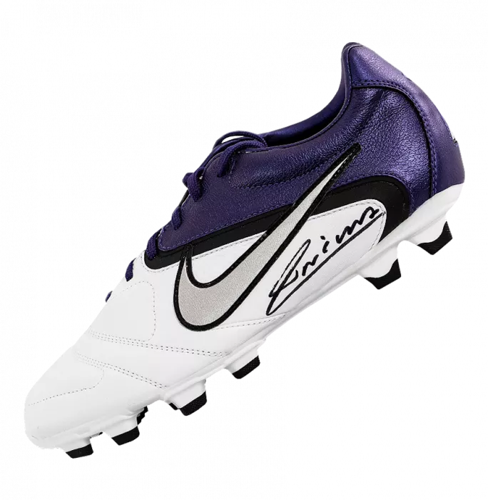icons Andres Iniesta Signed White and Purple Nike CTR 360 Boot