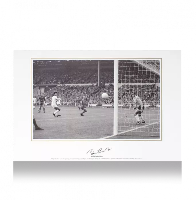 icons Bobby Charlton Signed Manchester United 1968 European Cup Final Photo