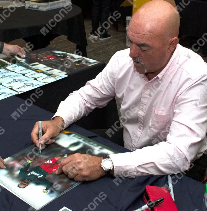 Icons Bruce Grobbelaar Liverpool FC Signed Photo In Premium Photo Frame