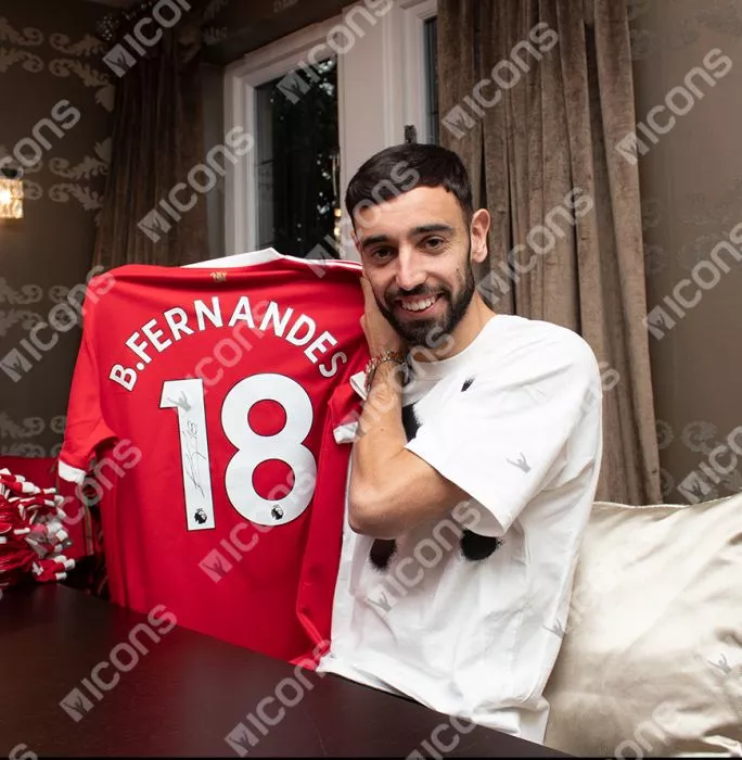 Icons Bruno Fernandes Back Signed Manchester United 2021-22 Home Shirt In Classic Frame