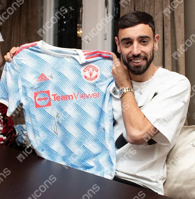 Icons Bruno Fernandes Front Signed Manchester United 2021-22 Away Shirt In Hero Frame: Option 1