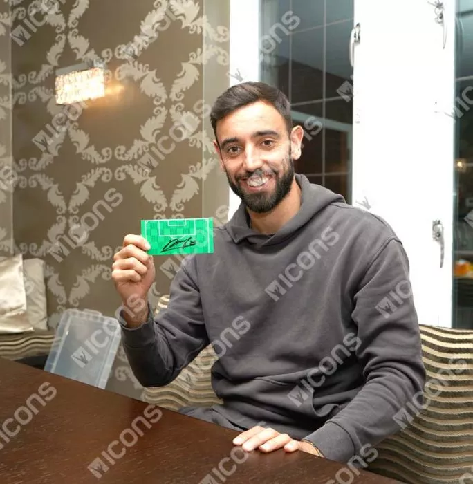 Icons Bruno Fernandes Signed LEGO® Old Trafford Set