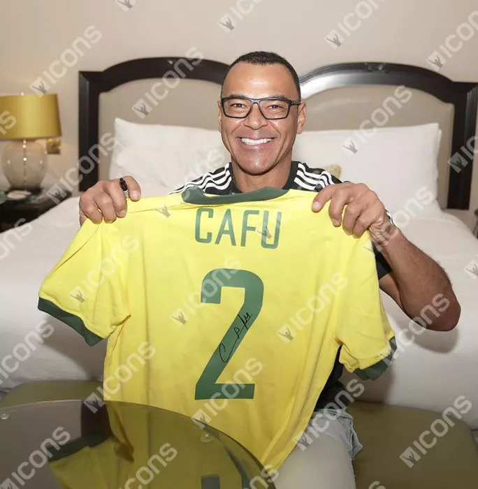Icons Cafu Back Signed Brazil 1970 Retro Home Shirt In Hero Frame: Option 1