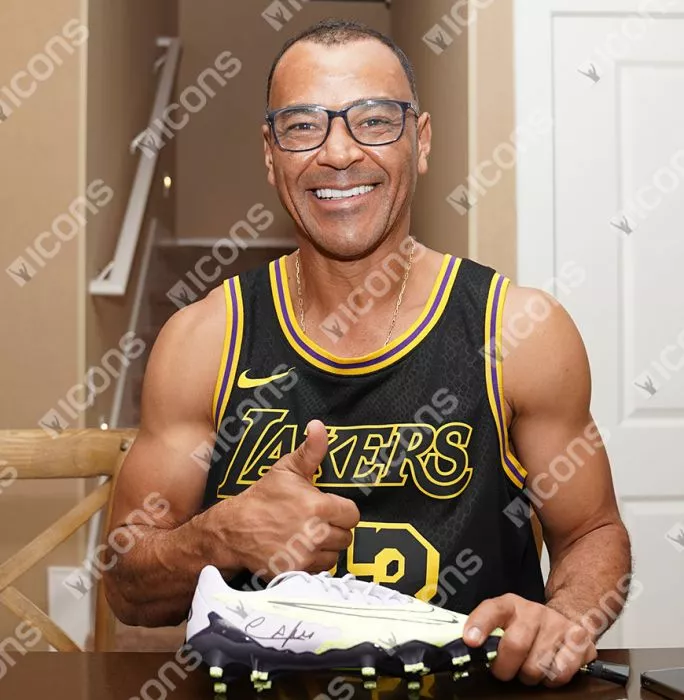 Icons Cafu Signed Silver Nike Phantom GX Academy Boot In Bubble Frame: Option 1