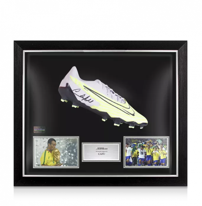 icons Cafu Signed Silver Nike Phantom GX Academy Boot In Bubble Frame: Option 1