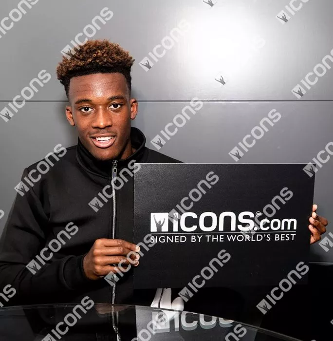 Icons Callum Hudson-Odoi Front Signed Chelsea 2017-18 Home Shirt In Classic Frame