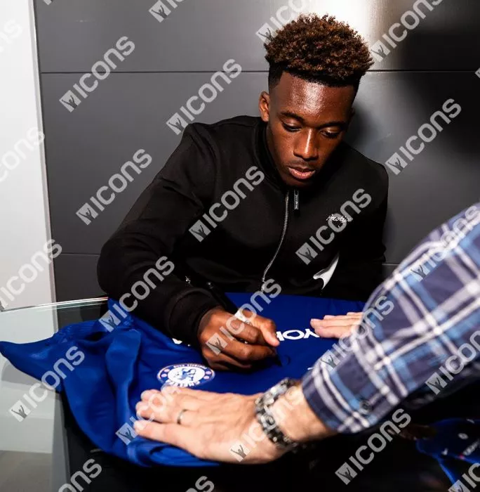 Icons Callum Hudson-Odoi Front Signed Chelsea 2017-18 Home Shirt