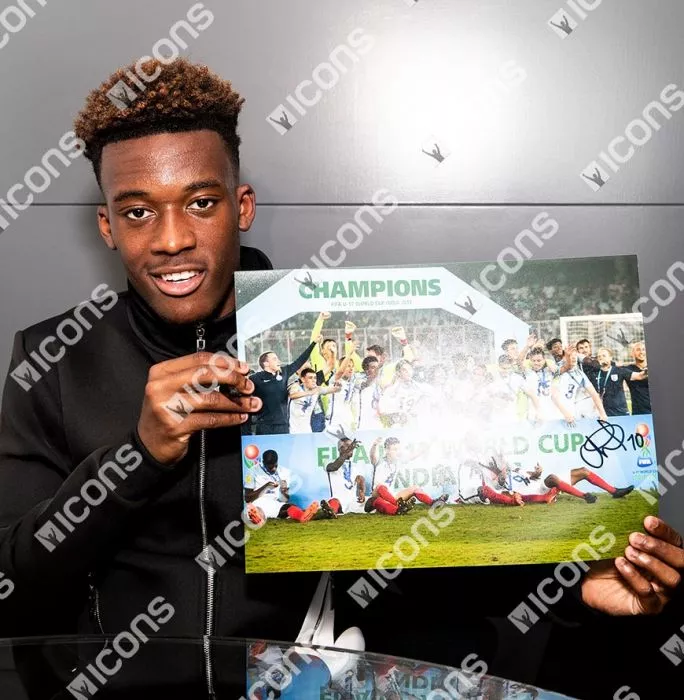 Icons Callum Hudson-Odoi Signed England Photo: FIFA U17 World Cup 2017 Winner