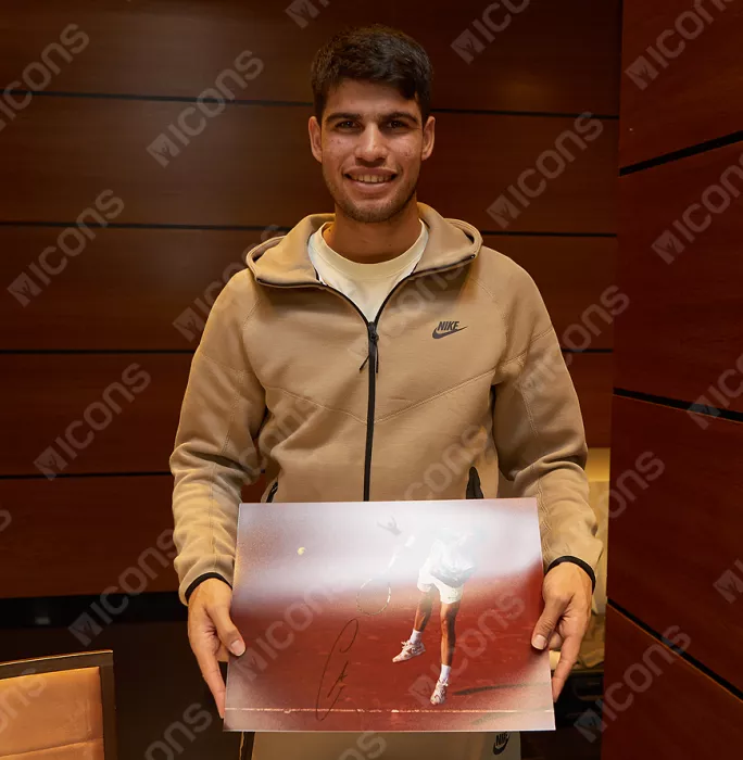 Icons Carlos Alcaraz Signed Photo In Premium Photo Frame: Super Serve