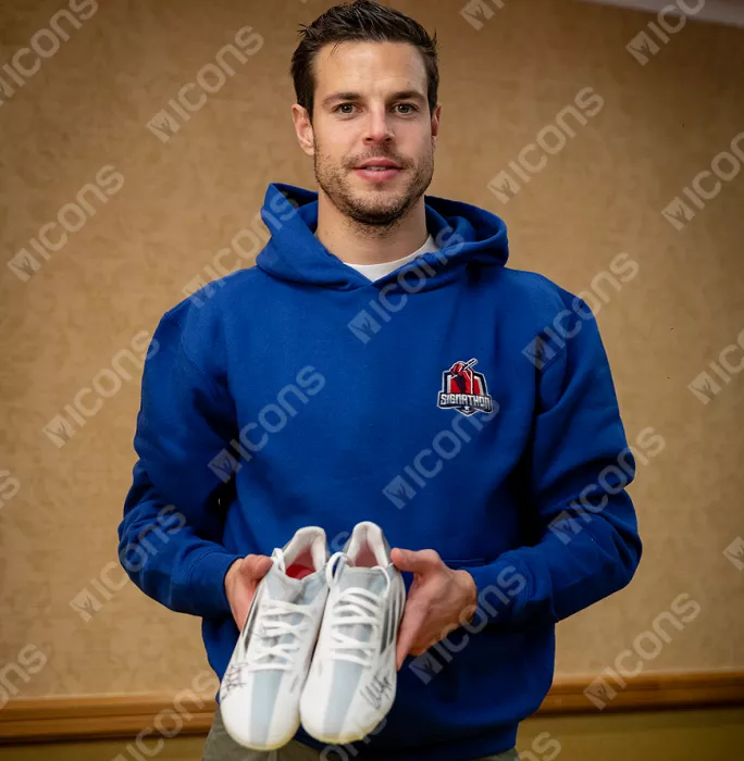 Icons Cesar Azpilicueta Signed White Adidas Speedflow Boot