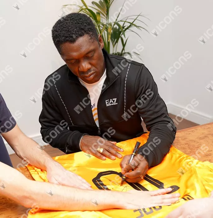 Icons Clarence Seedorf Back Signed Modern Netherlands Home Shirt In Hero Frame: Option 1