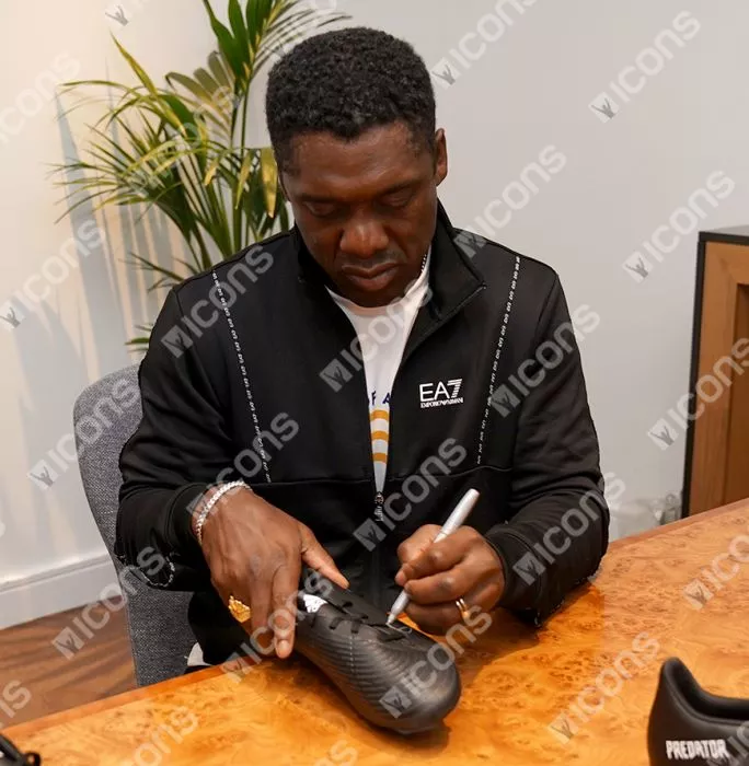 Icons Clarence Seedorf Signed Black And Blue Adidas Predator Boot In Bubble Frame: Option 1