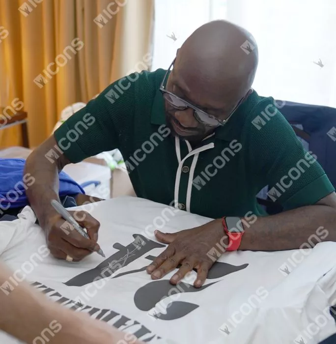 Icons Claude Makelele Back Signed Real Madrid CF Icon Shirt With Fan Style Numbers In Hero Frame: Option 1