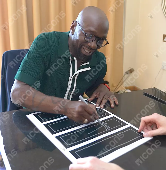 Icons Claude Makelele Official UEFA Champions League Signed Plaque And Photo Frame