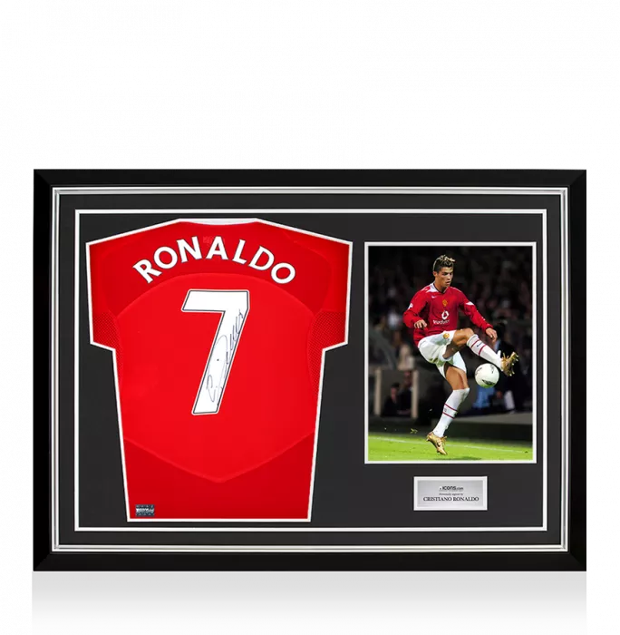 icons Cristiano Ronaldo Back Signed Manchester United Retro Shirt In Hero Frame: Option 1