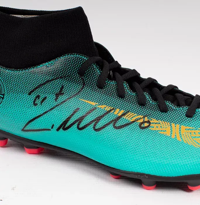 Icons Cristiano Ronaldo Signed Nike CR7 Mercurial Superfly VI High Top Boot In Acrylic Case