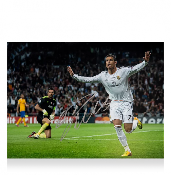 icons Cristiano Ronaldo Signed Real Madrid Photo: UEFA Champions League Goal vs Juventus