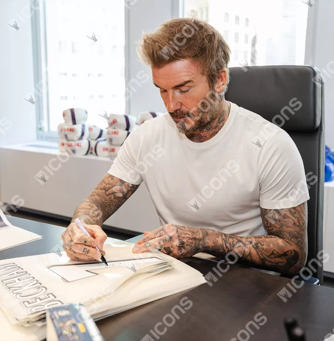 Icons David Beckham Back Signed Manchester United 2022-23 Home Shirt With Fan Style Number In Classic Frame