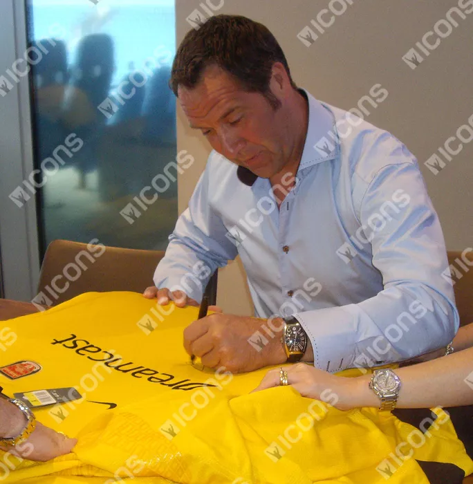 Icons David Seaman Front Signed Arsenal 2001-02 Goalkeeper Shirt